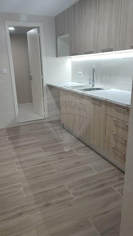 Moradia T2 para venda