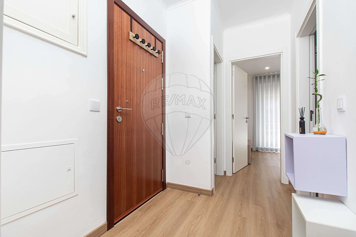 Apartamento T2 à venda em Loures