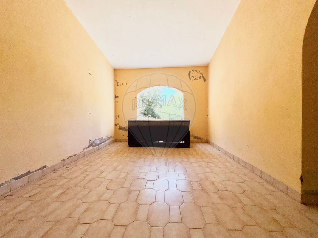 listing 125831079-14 picture-0