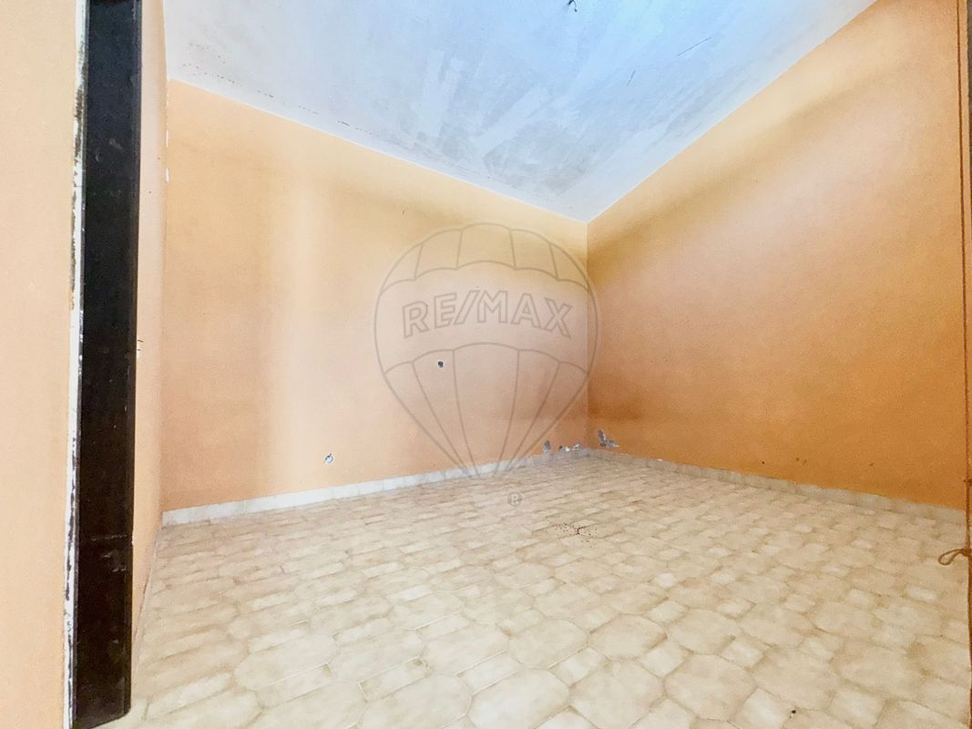 listing 125831079-14 picture-0