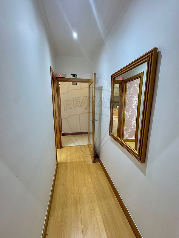 listing 125831095-24 picture-0