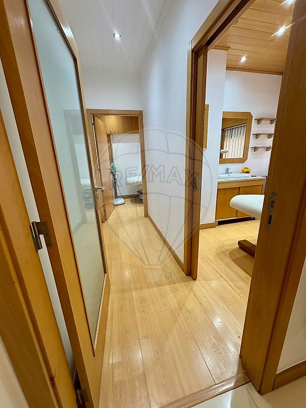 listing 125831095-24 picture-0