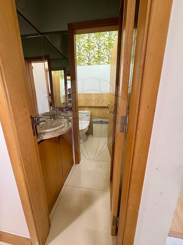 listing 125831095-24 picture-0