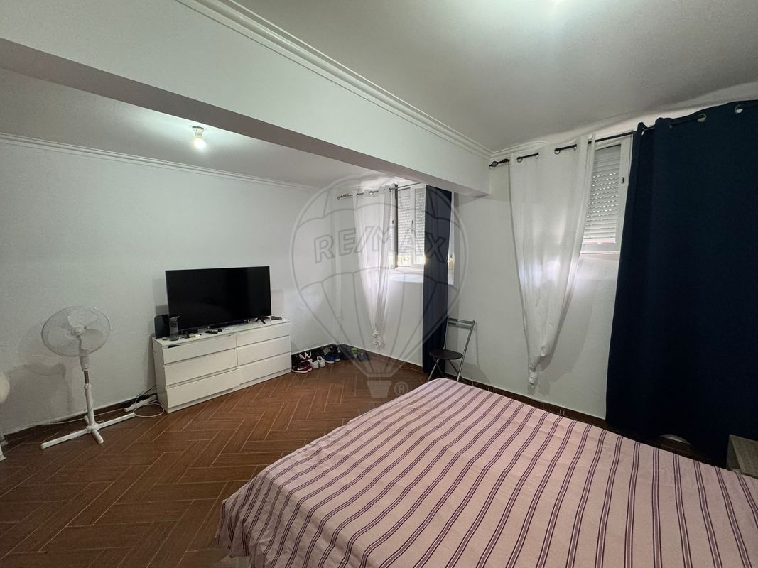 listing 125831095-25 picture-0