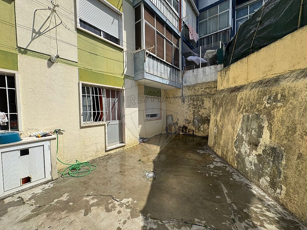listing 125831095-25 picture-0