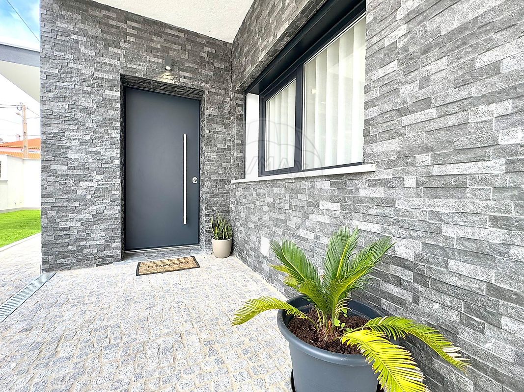 listing 125831050-94 picture-0