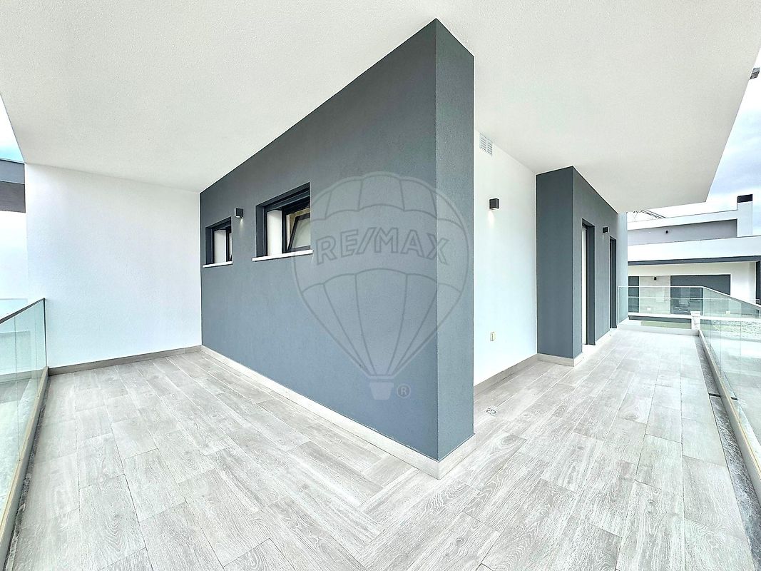 listing 125831050-94 picture-0