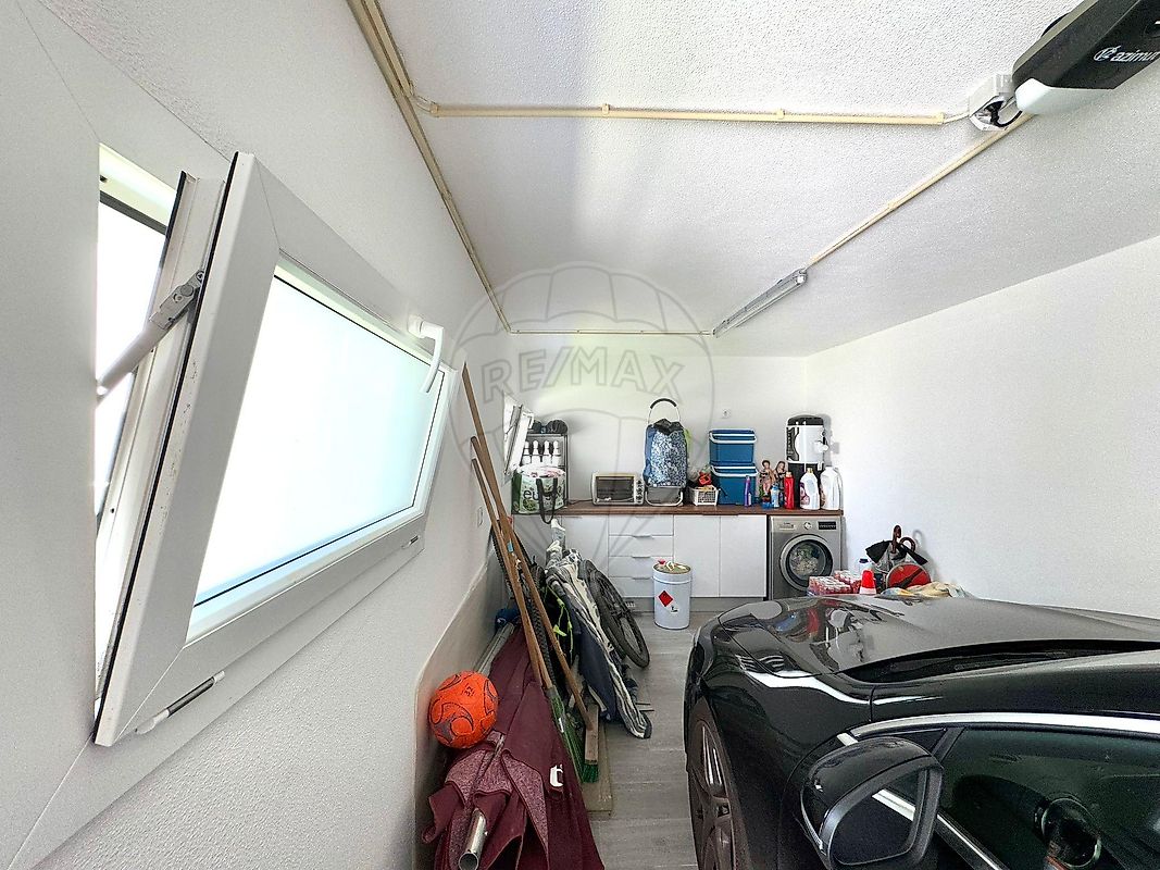 listing 125831050-94 picture-0