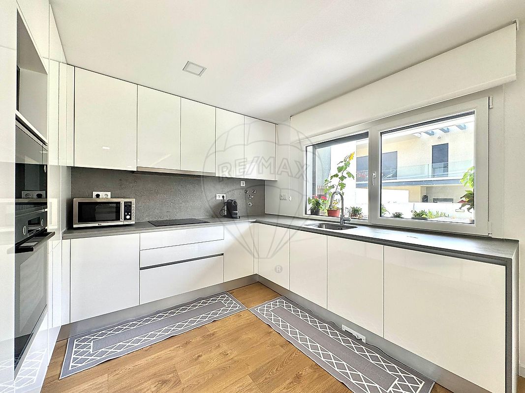 listing 125831050-94 picture-0