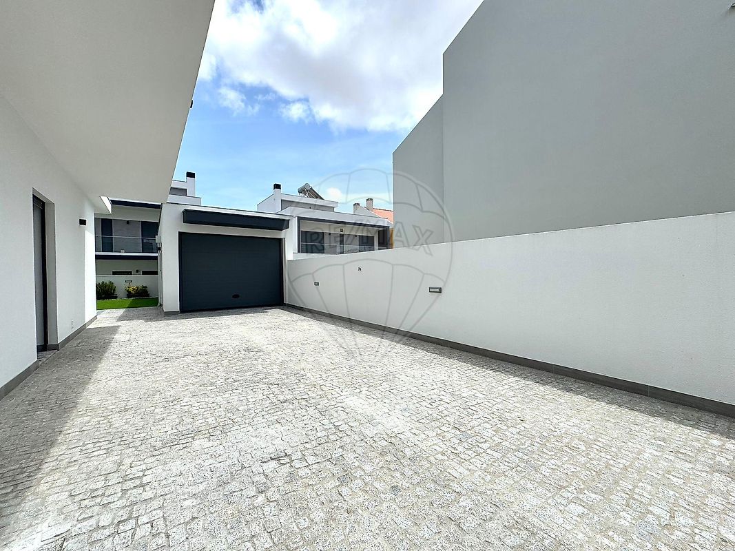listing 125831050-94 picture-0