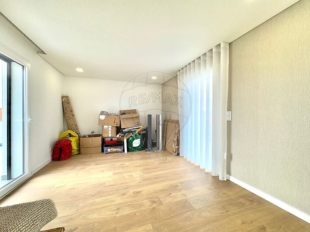 listing 125831050-94 picture-0