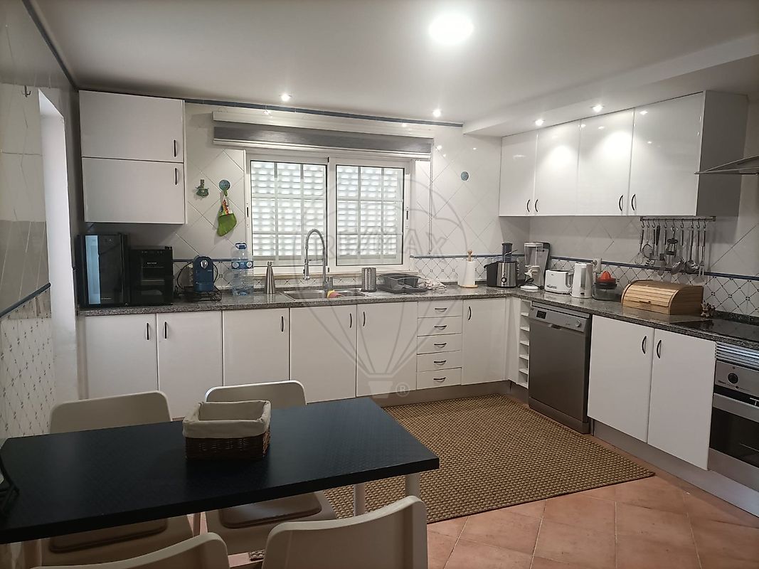 listing 125831095-26 picture-0