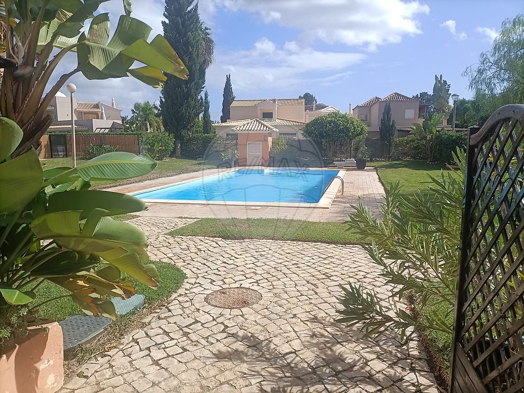 listing 125831095-26 picture-0