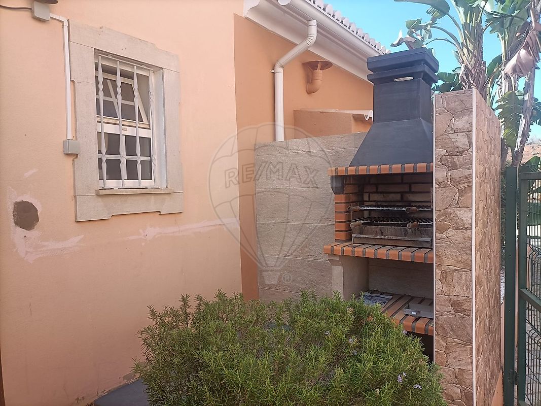 listing 125831095-26 picture-0