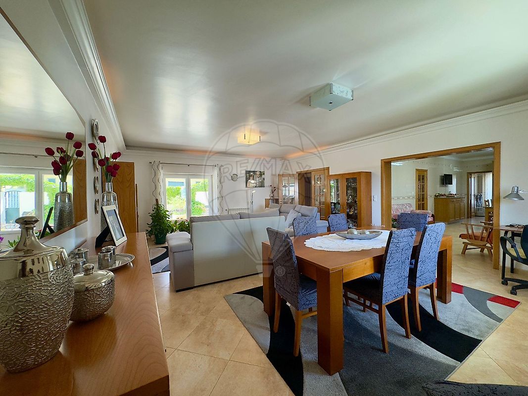 listing 125831050-96 picture-0