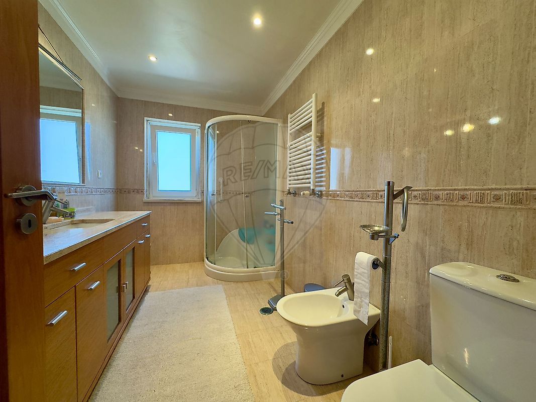 listing 125831050-96 picture-0