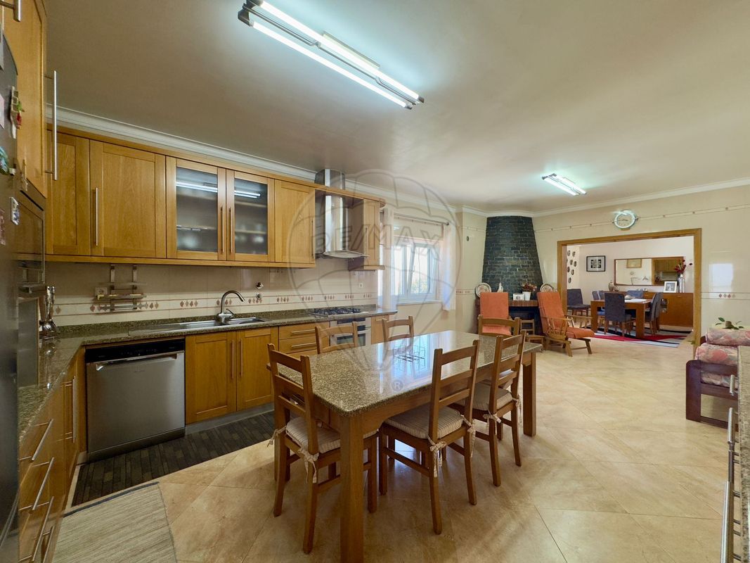 listing 125831050-96 picture-0