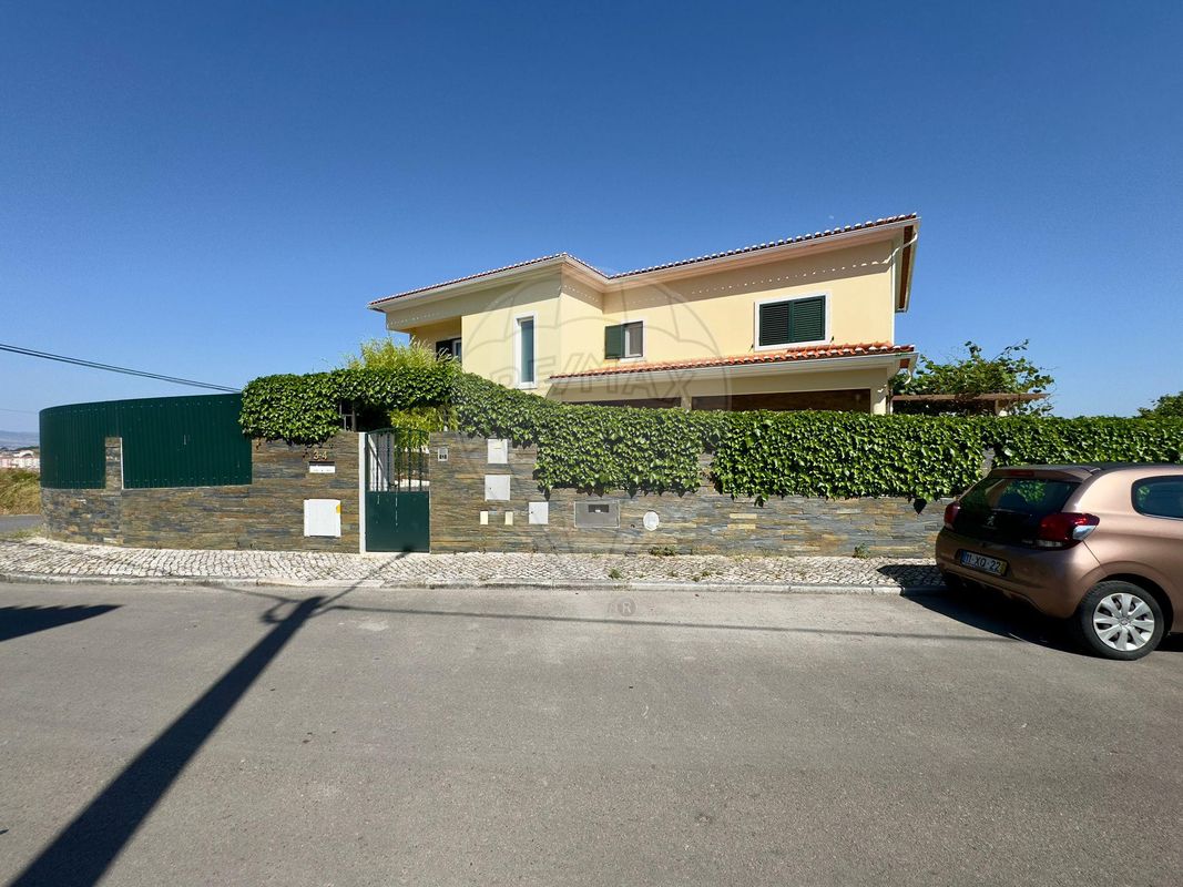 listing 125831050-96 picture-0