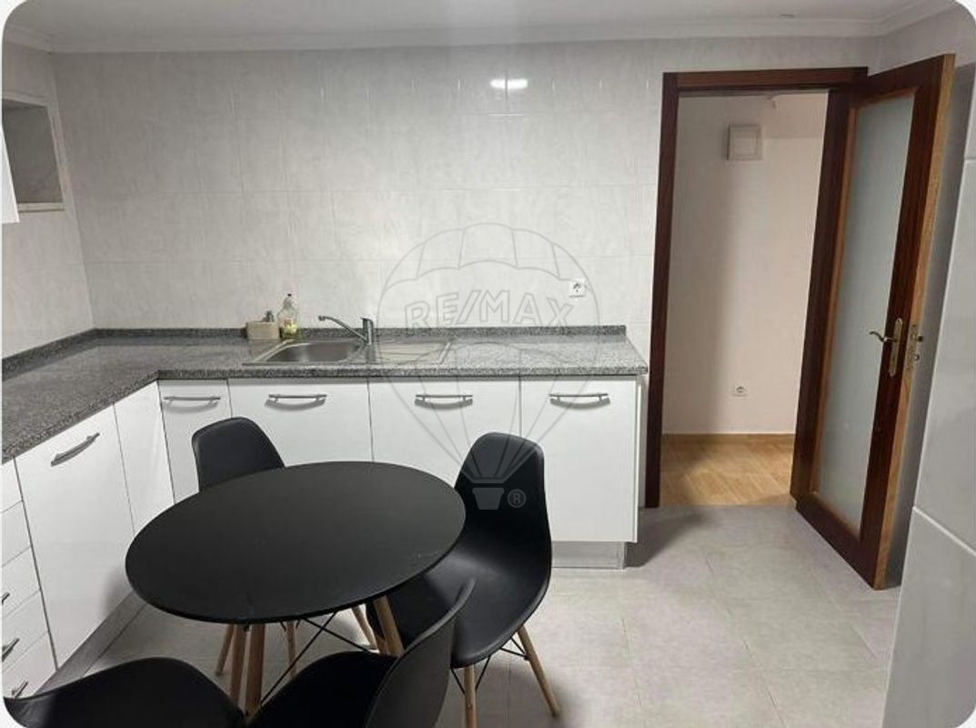 Moradia T2 para venda
