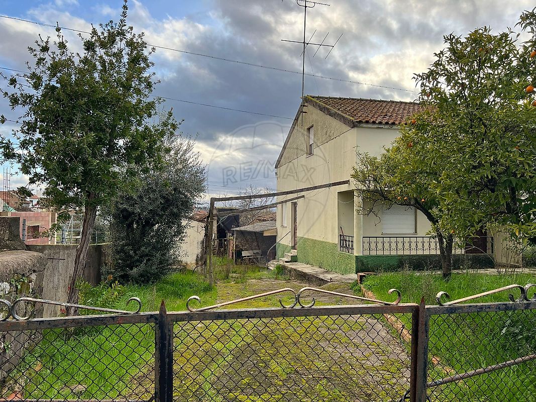 Moradia - Ladoeiro, Idanha-a-Nova, Castelo Branco