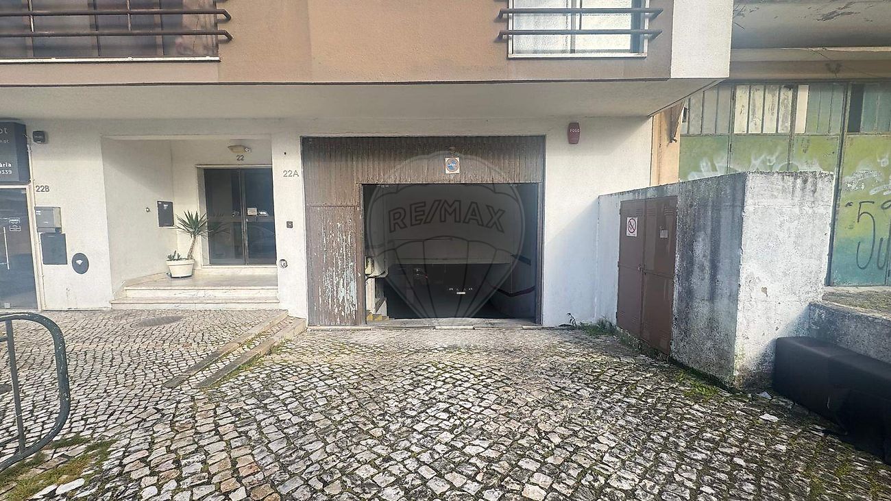 Garagem - Casal de Cambra, Sintra, Lisboa
