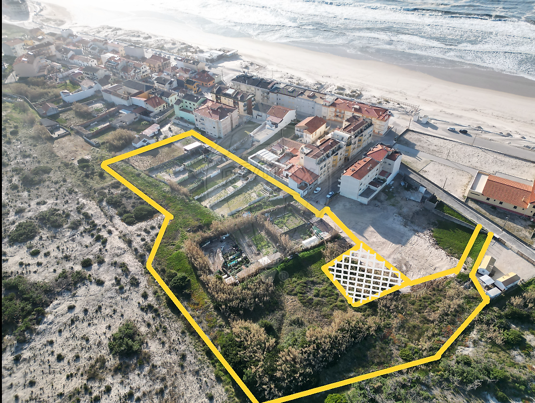 Terreno à venda em Praia do Pedrógăo