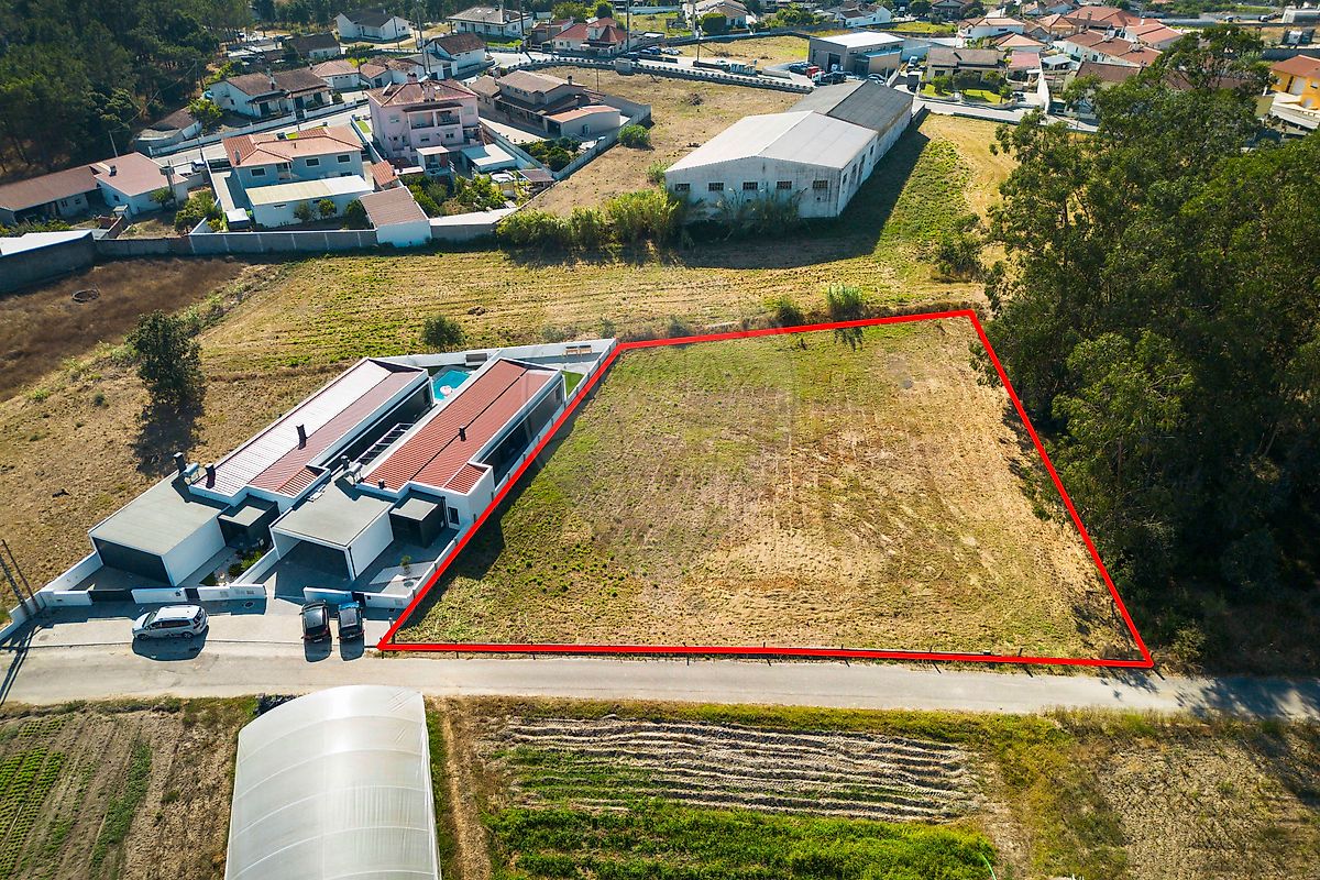 Land for sale in Leiria, Portugal — €92,500
