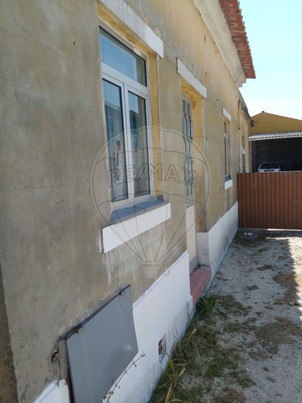 Moradia T2 para venda
