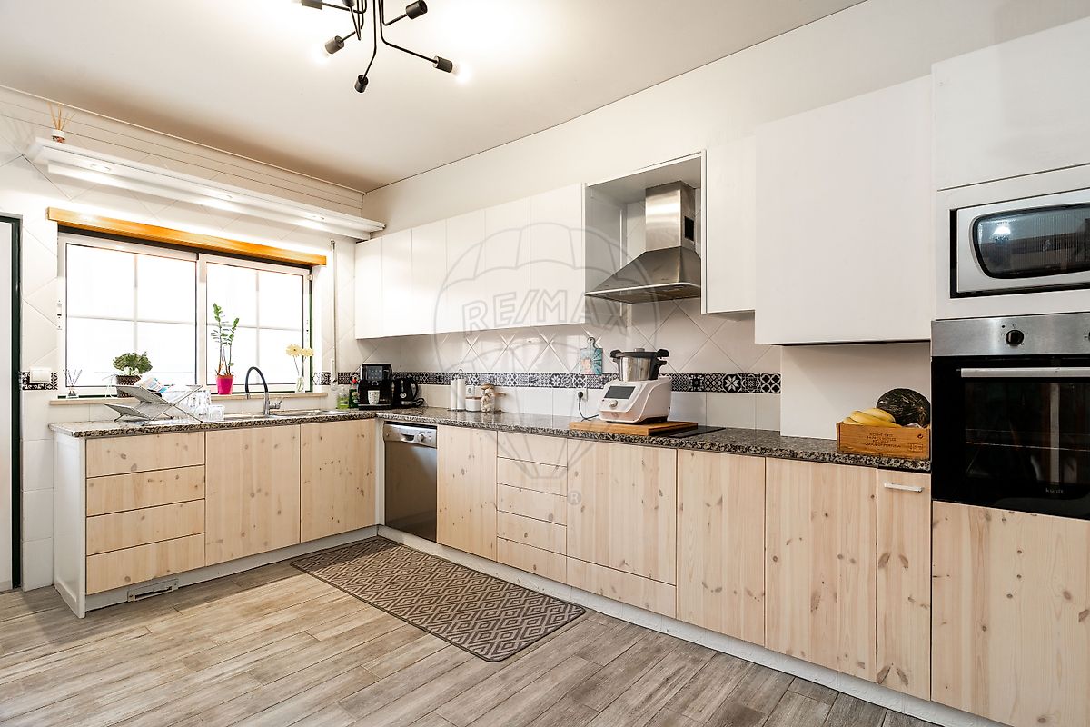 Moradia T5 para venda