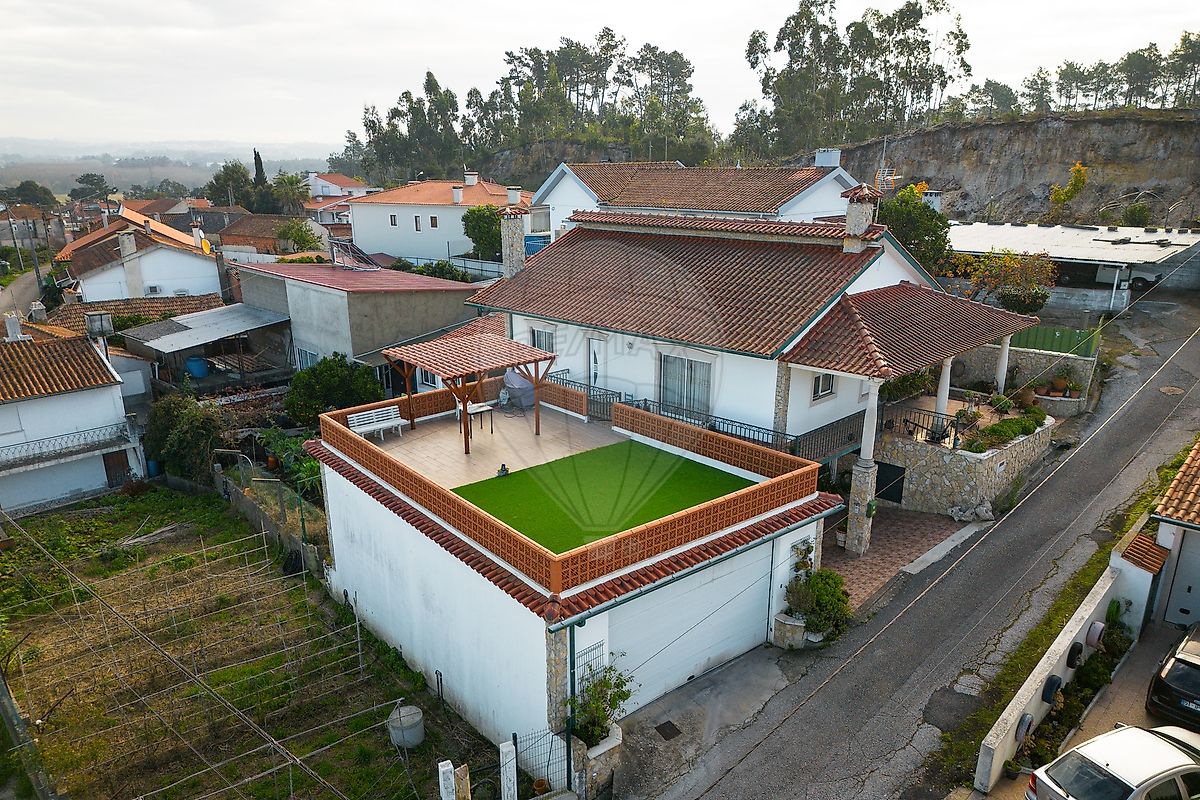 Moradia T5 para venda