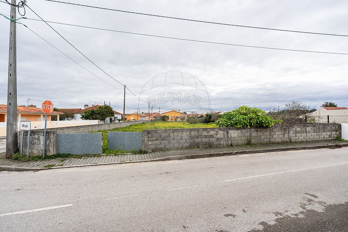 Terreno à venda em Leiria