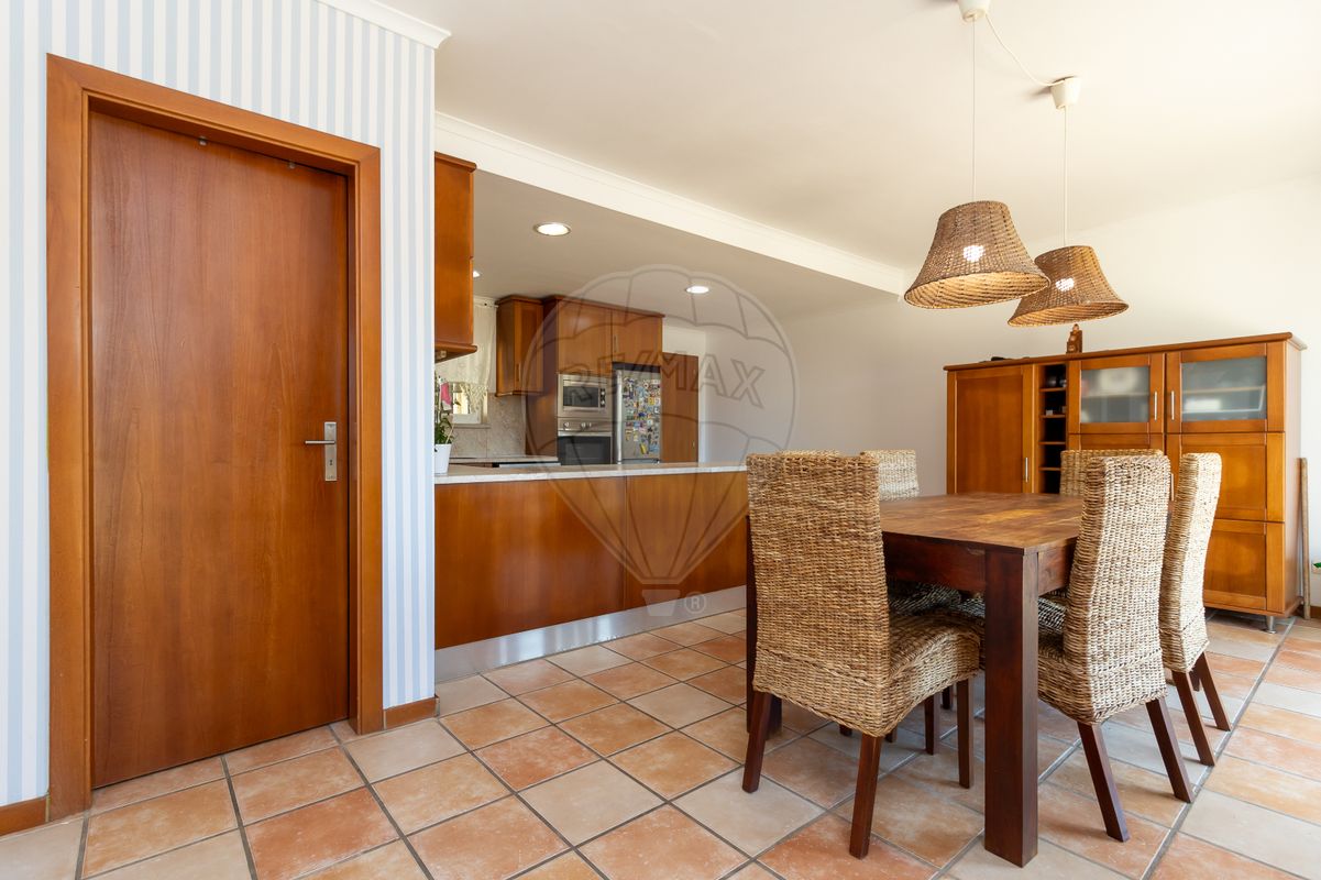 listing 125851028-33 picture-0