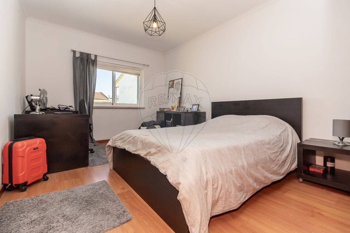 listing 125851028-33 picture-0