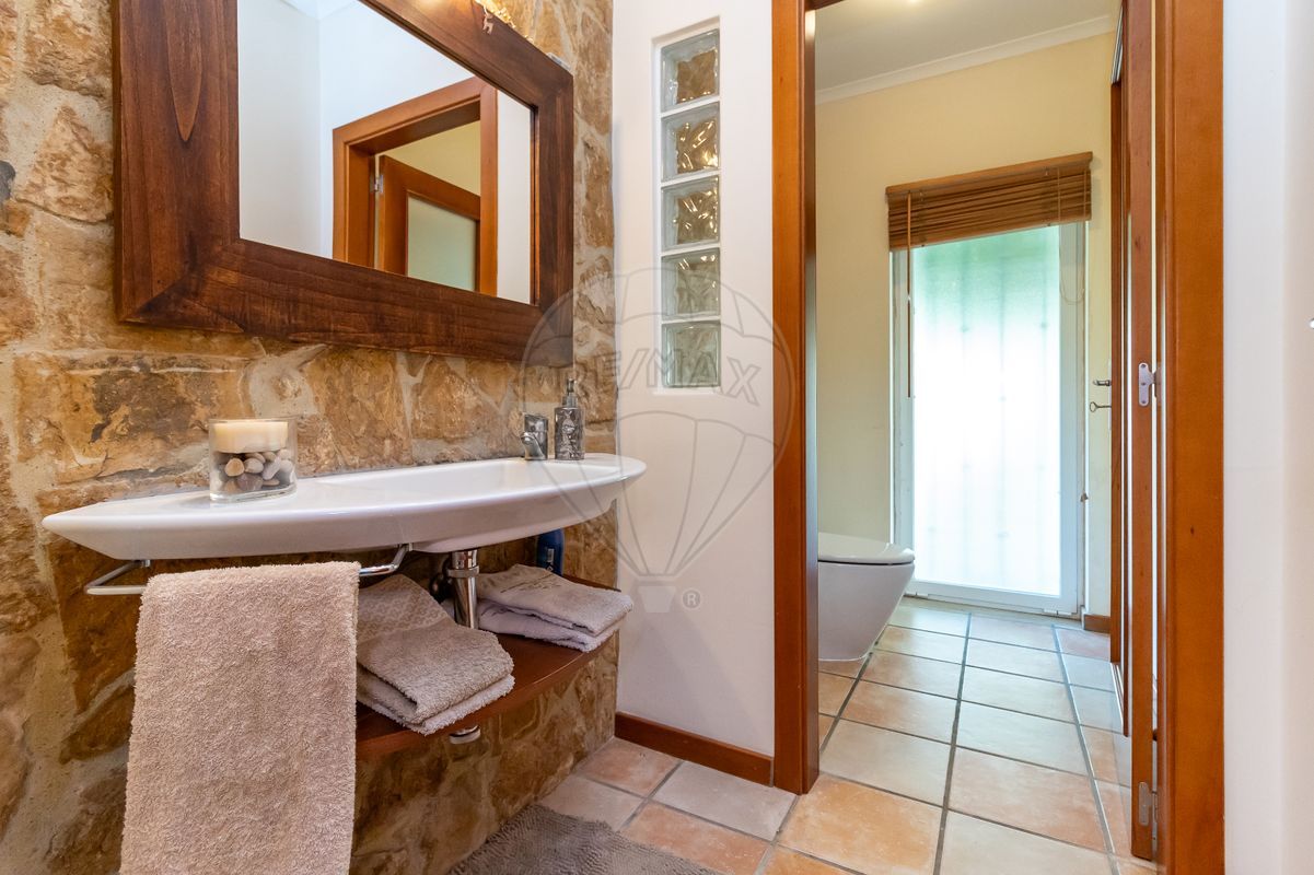 listing 125851028-33 picture-0
