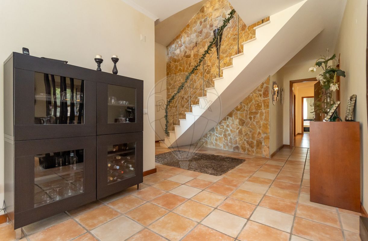 listing 125851028-33 picture-0