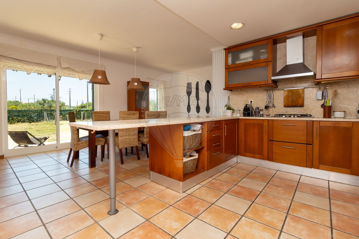 listing 125851028-33 picture-0