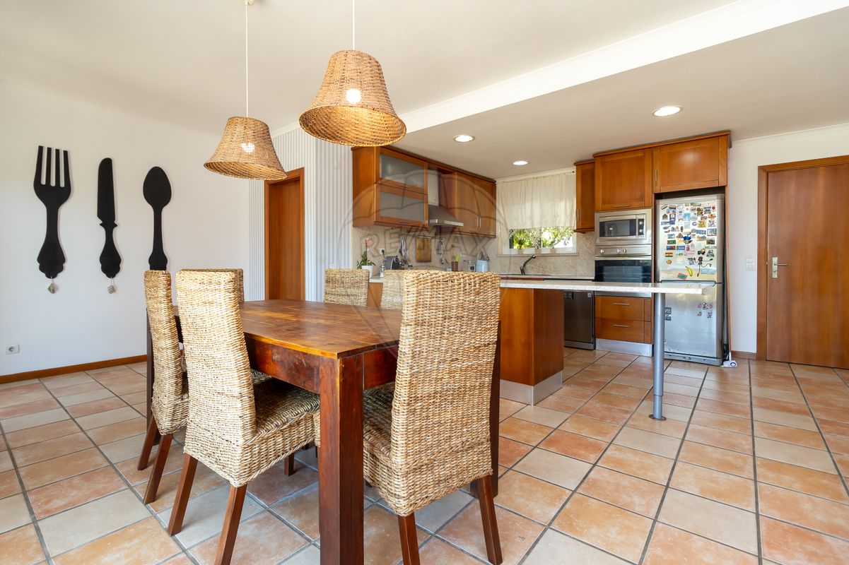 listing 125851028-33 picture-0