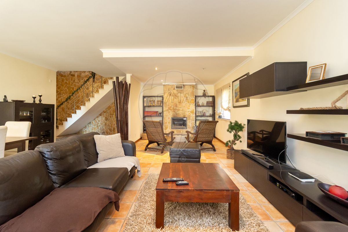 listing 125851028-33 picture-0