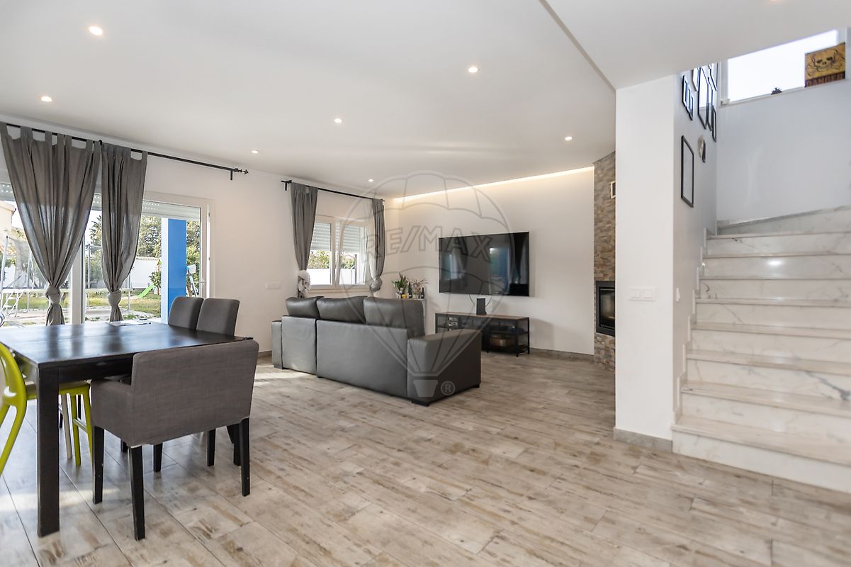listing 125851030-1 picture-0