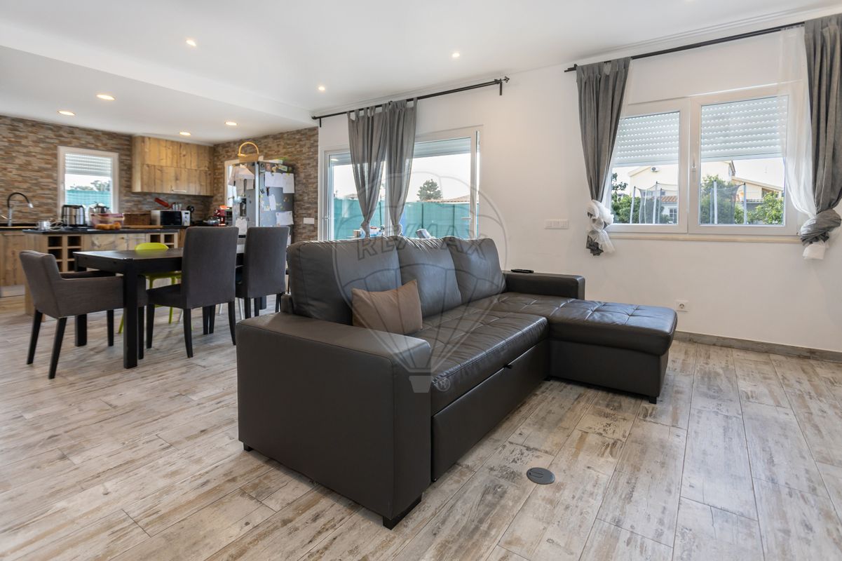 listing 125851030-1 picture-0