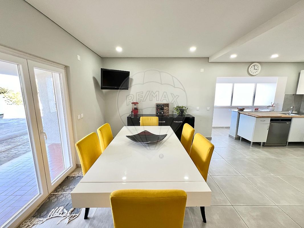 listing 125851004-345 picture-0