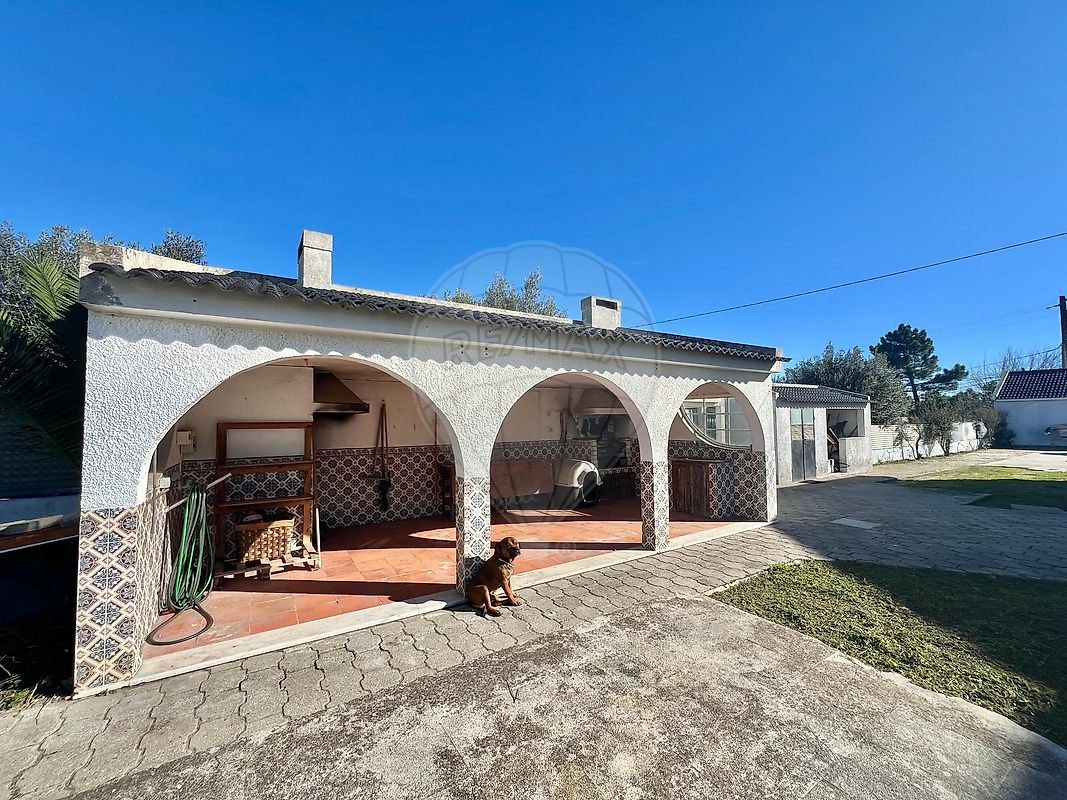 listing 125851004-345 picture-0