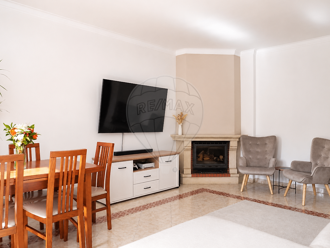 Apartamento T3 em Quinta do Conde, €320.000