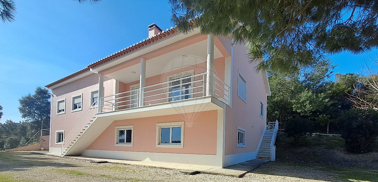 Moradia T4 à venda em Mafra