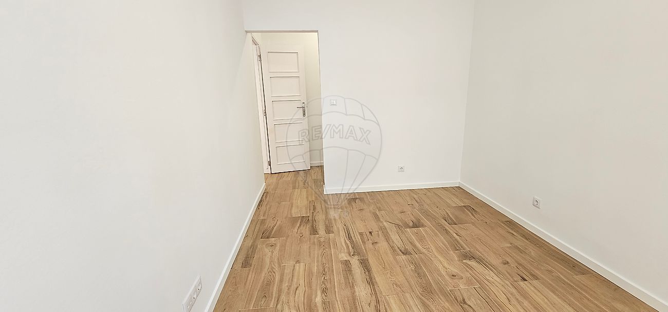 listing 125871049-104 picture-0