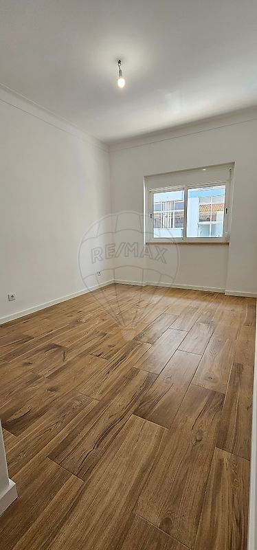 listing 125871049-104 picture-0