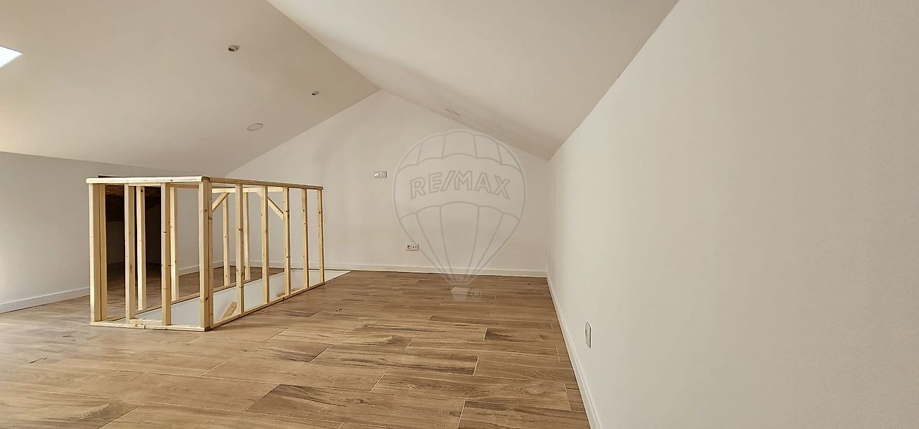 listing 125871049-104 picture-0