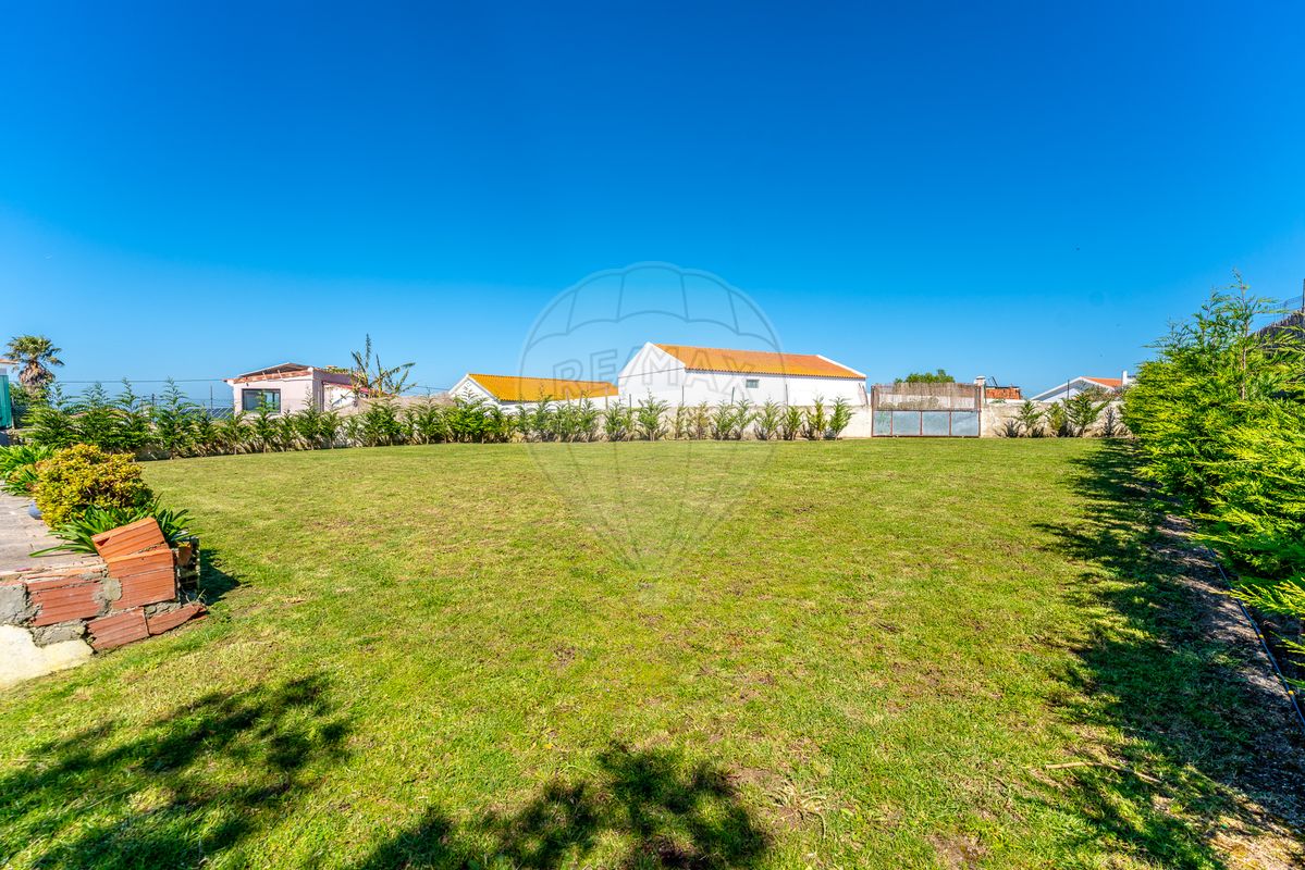 listing 125871049-105 picture-0