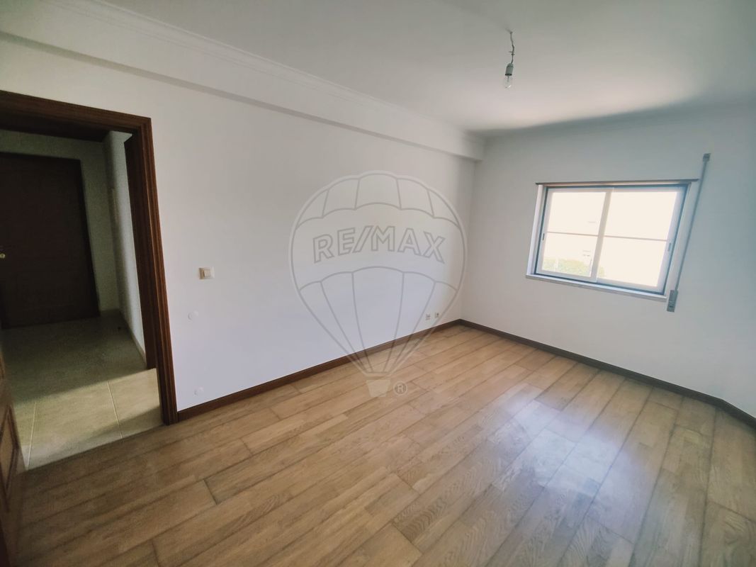 listing 125871055-24 picture-0