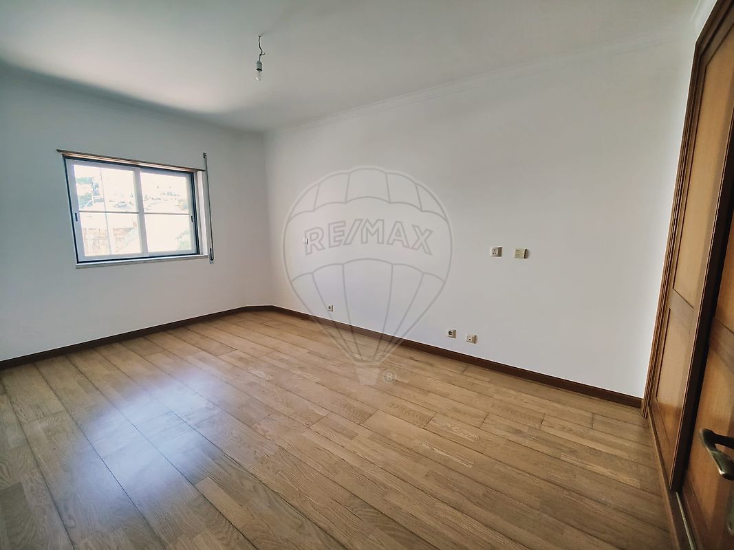 listing 125871055-24 picture-0
